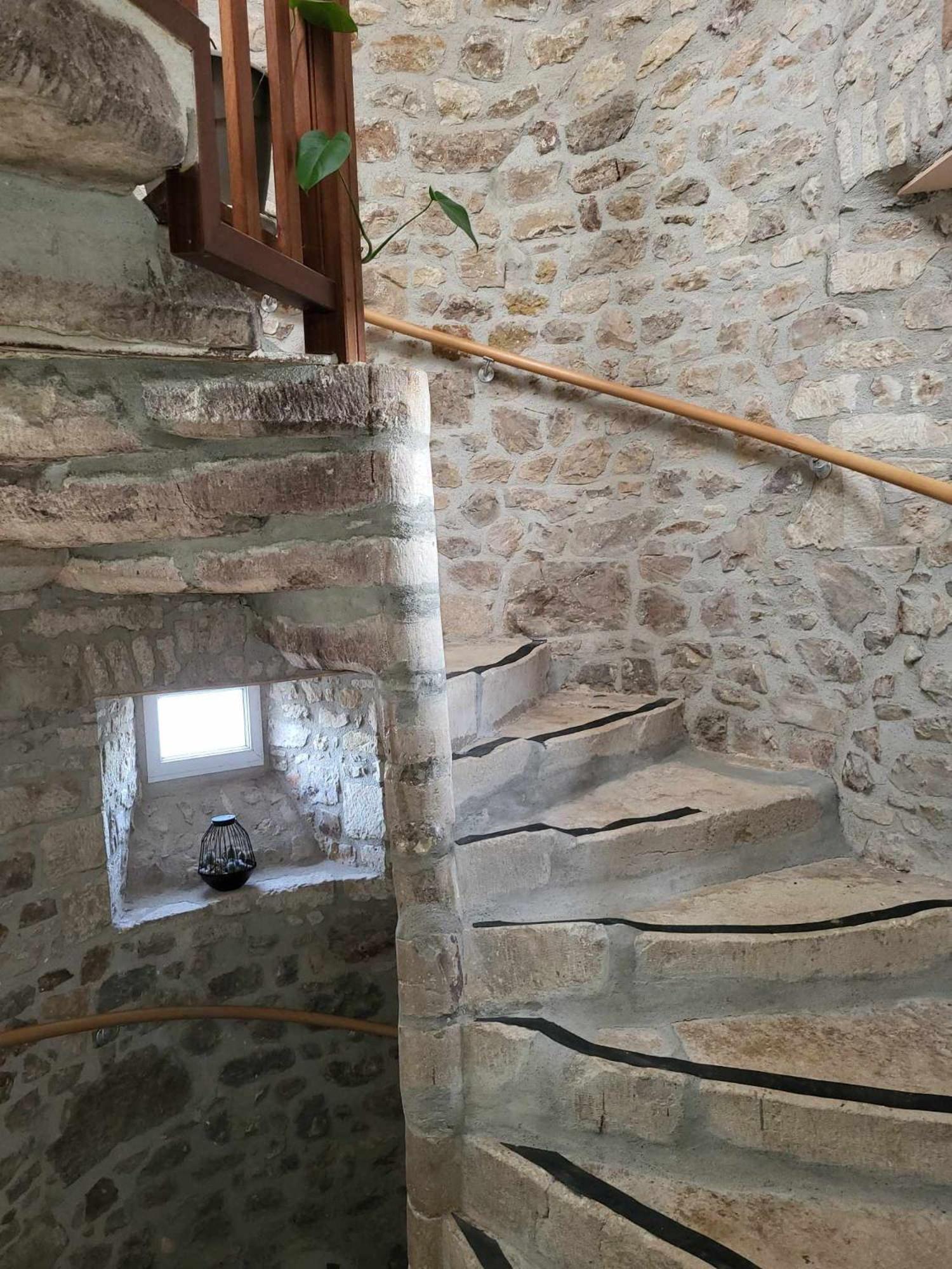 Auberge De La Vallee De La Douve L'Etang-Bertrand Exterior foto